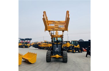 Lu Yu Ping bag loader